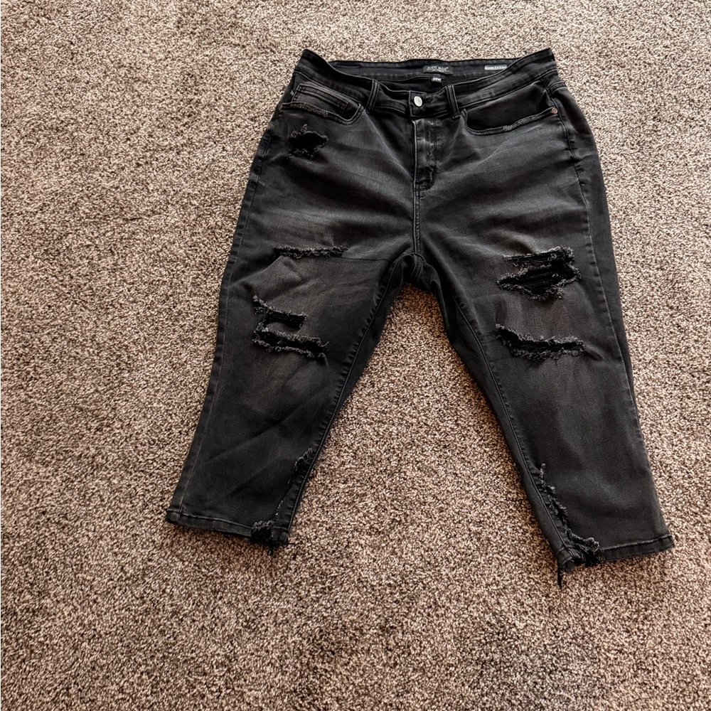 Judy Blue Distressed Charcoal Cropped Jeans
